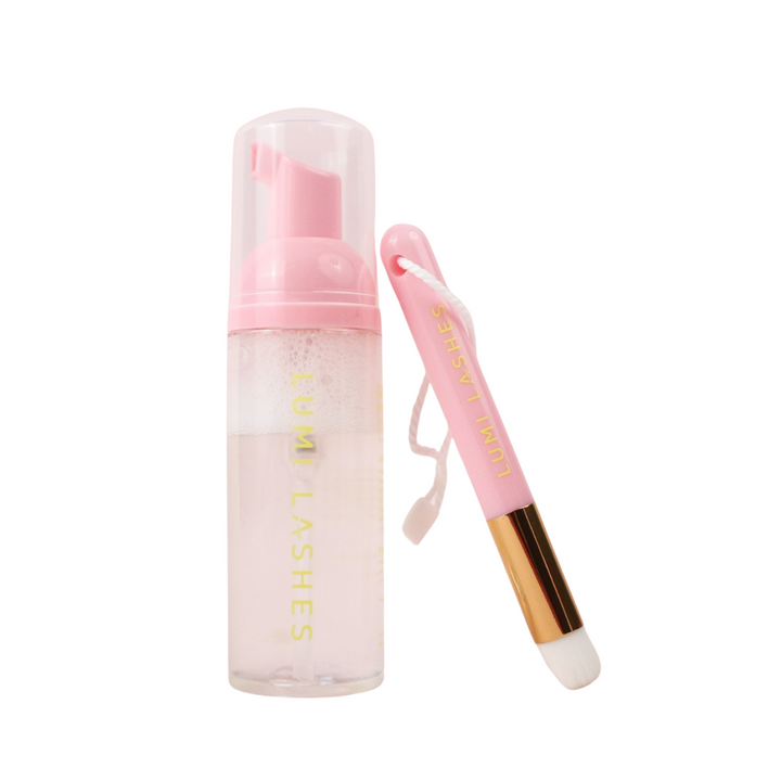 Lash shampoo with brush